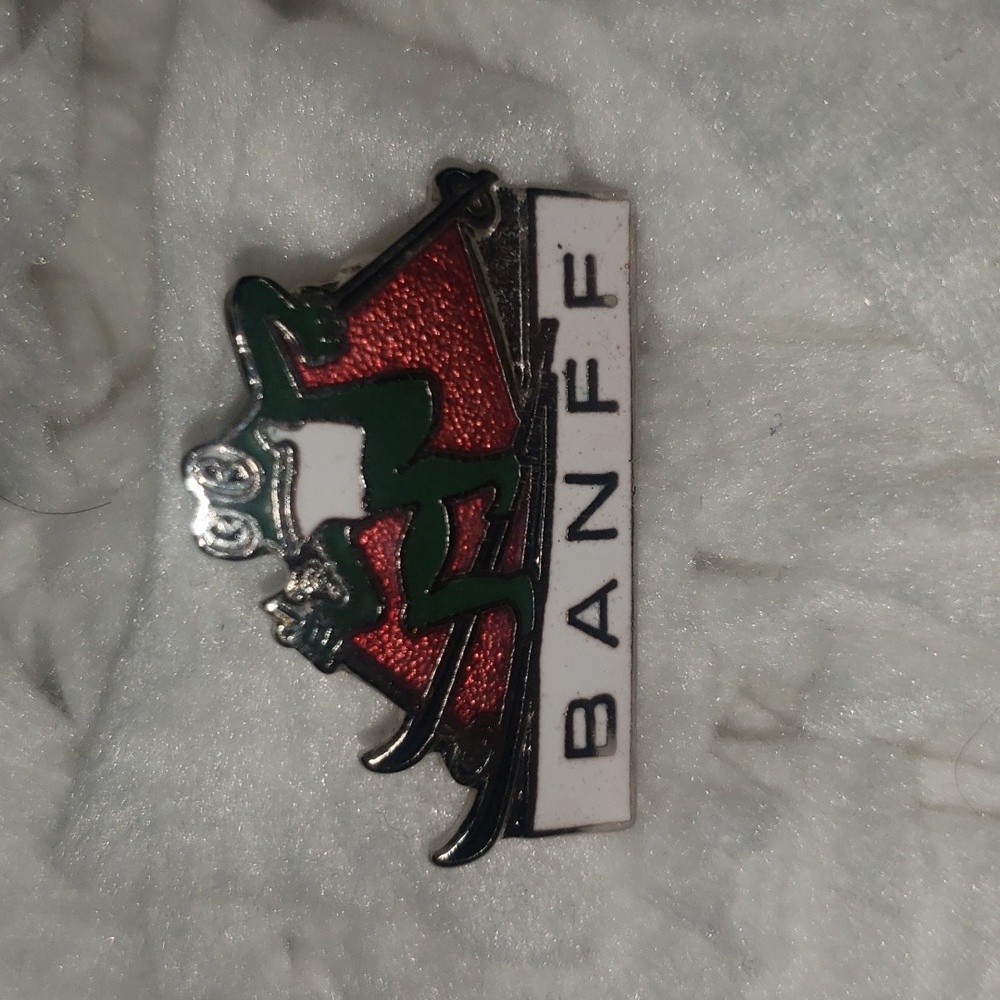 Banff Ski Resort‎ Pin